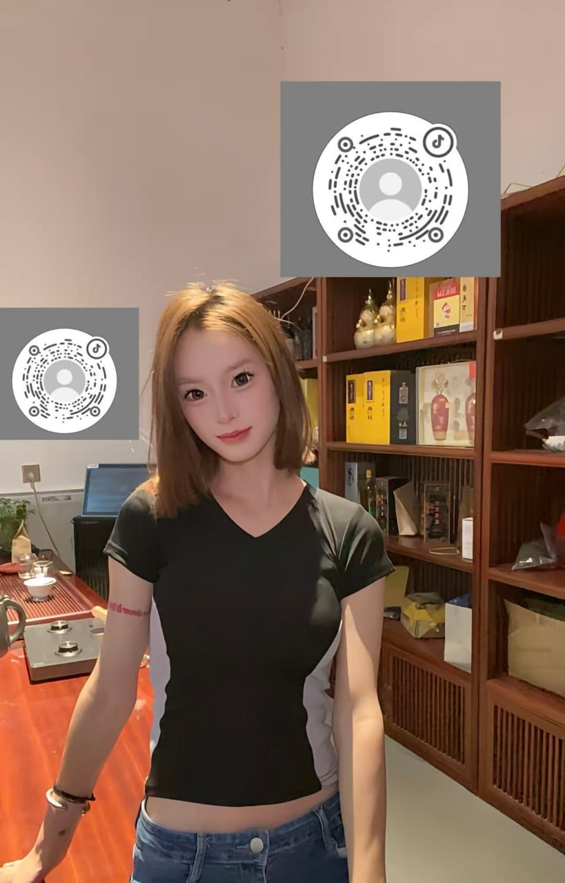 云南 景洪 18岁 157cm 44 B杯 无 不介绍了 抽烟纹身:有纹身 SM:是 无套:可 口交:否 过夜:可 同居:可 可飞:可但不能太远 价格:50 特点:不介绍了