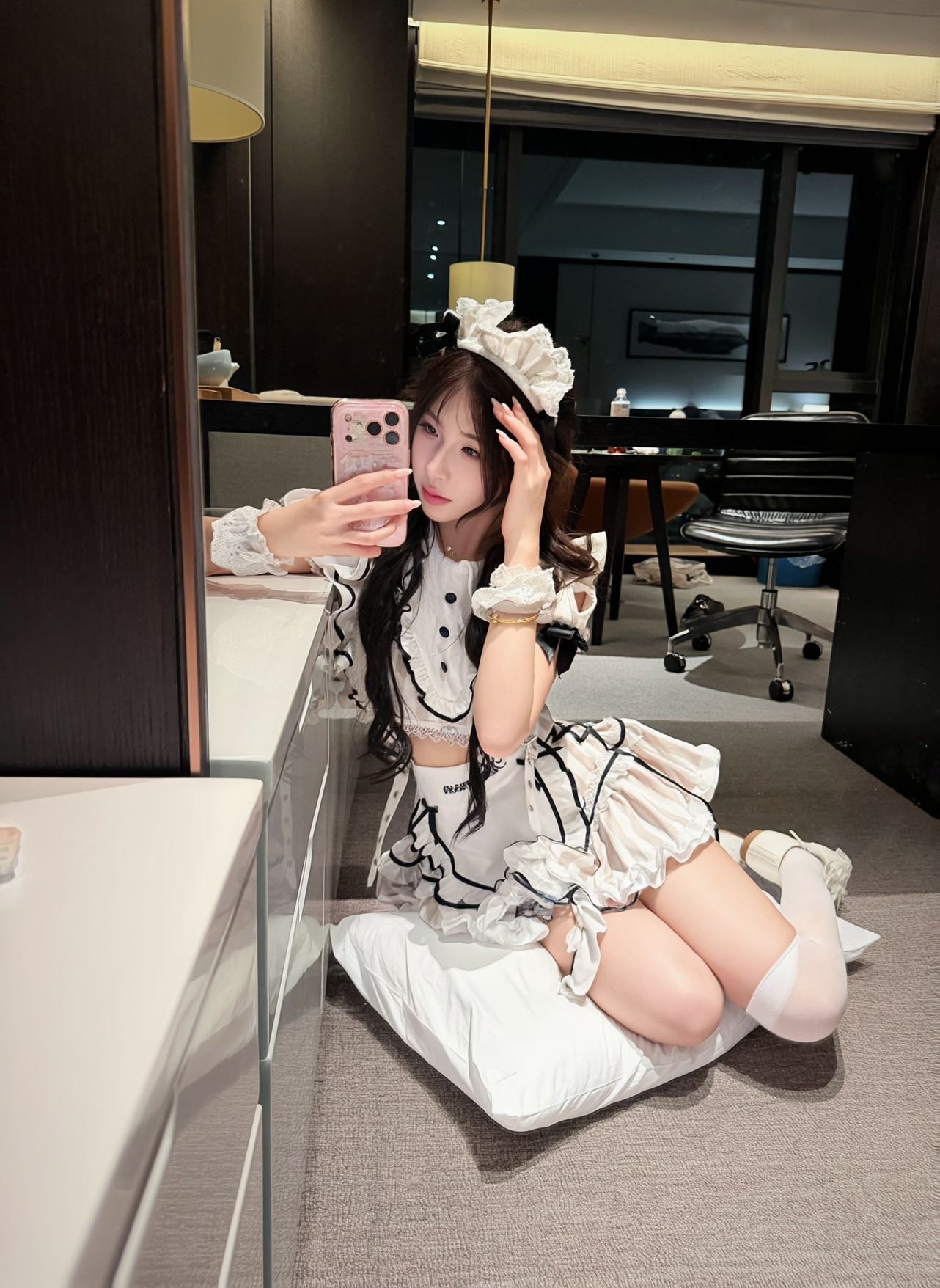 浙江 杭州 21岁 160cm 96 B杯 无 白虎馒头一线天 听话 懂事 粘人 女友感 抽烟纹身:无 SM:是 无套:否 口交:可 过夜:可 可飞:可 价格:15 特点:白虎馒头一线天 听话 懂事 粘人 女友感