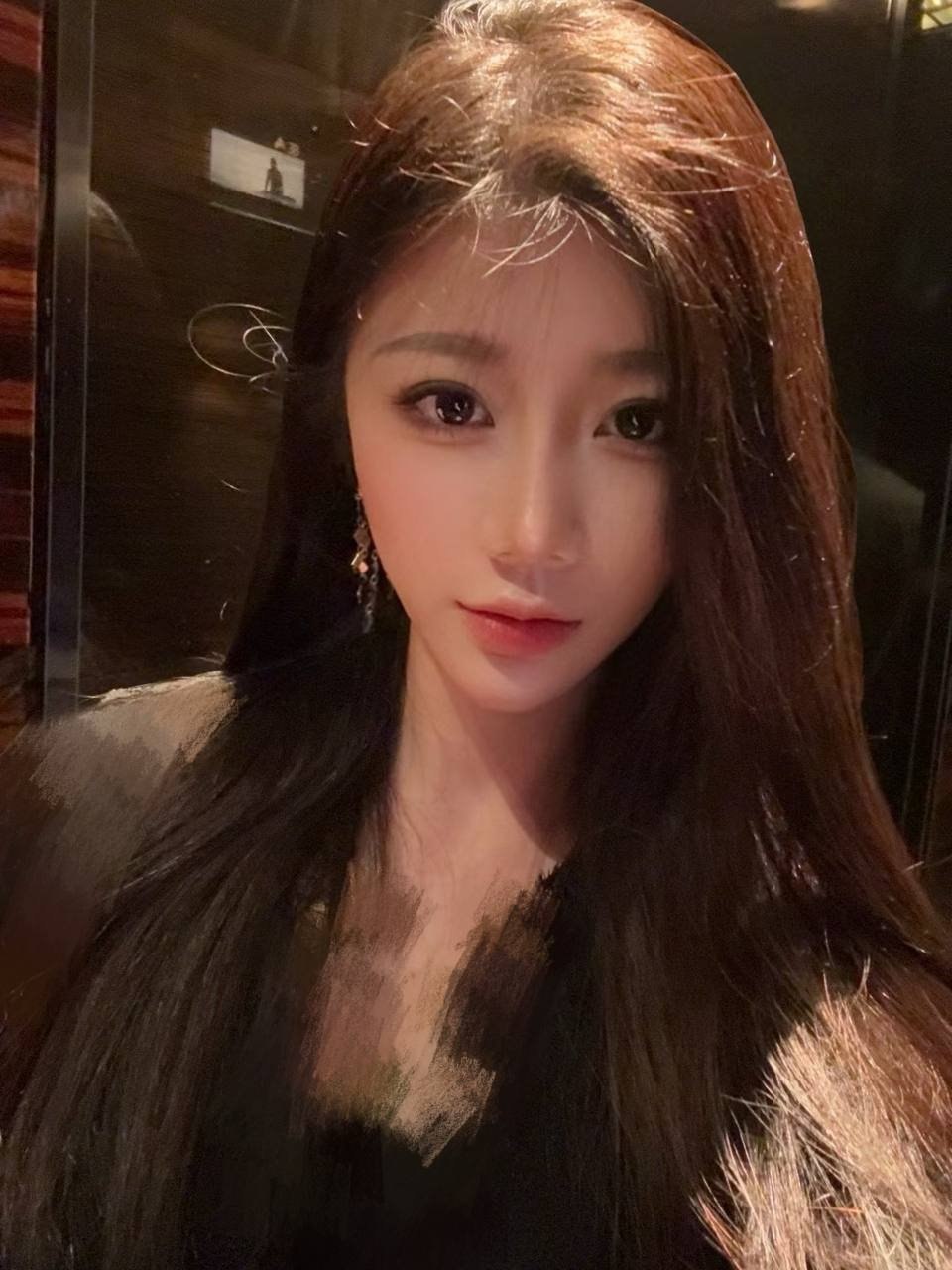 广东 广州 26岁 155cm 80 B杯 本人比照片好看有气质 SM:轻微 无套:可 口交:可 过夜:可 可飞:可 其他城市 价格:10 特点:本人比照片好看有气质