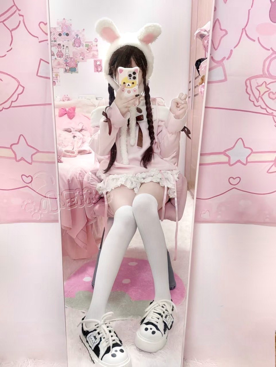 湖南 长沙 18岁 164cm 91 B杯 学生 刚破处 紧致 抽烟纹身:无 SM:否 无套:可 口交:否 过夜:可 同居:可 可飞:否 价格:6 特点:刚破处 紧致