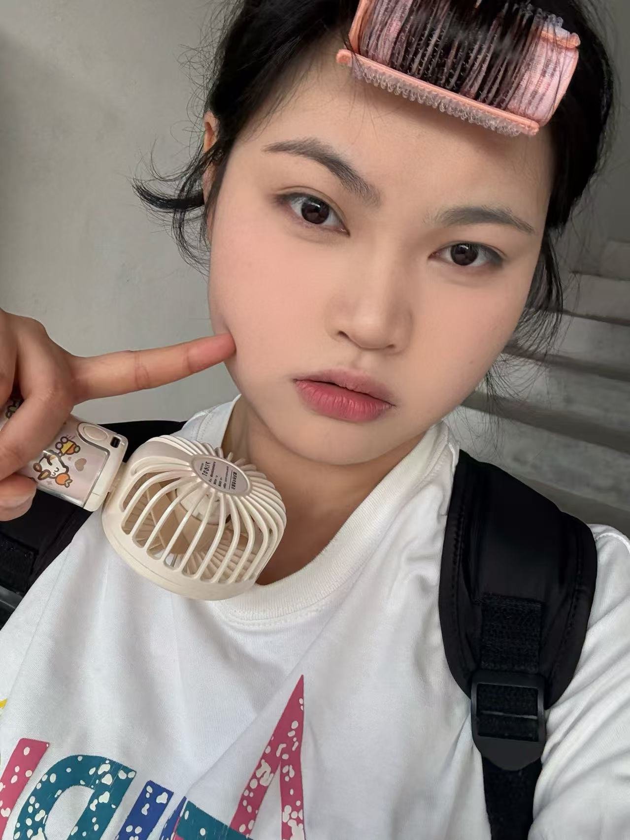 湖南 19岁 163cm 130 D杯 无业 抽烟纹身:有纹身 SM:否 无套:可 口交:可 过夜:可 同居:可 可飞:可 价格:20