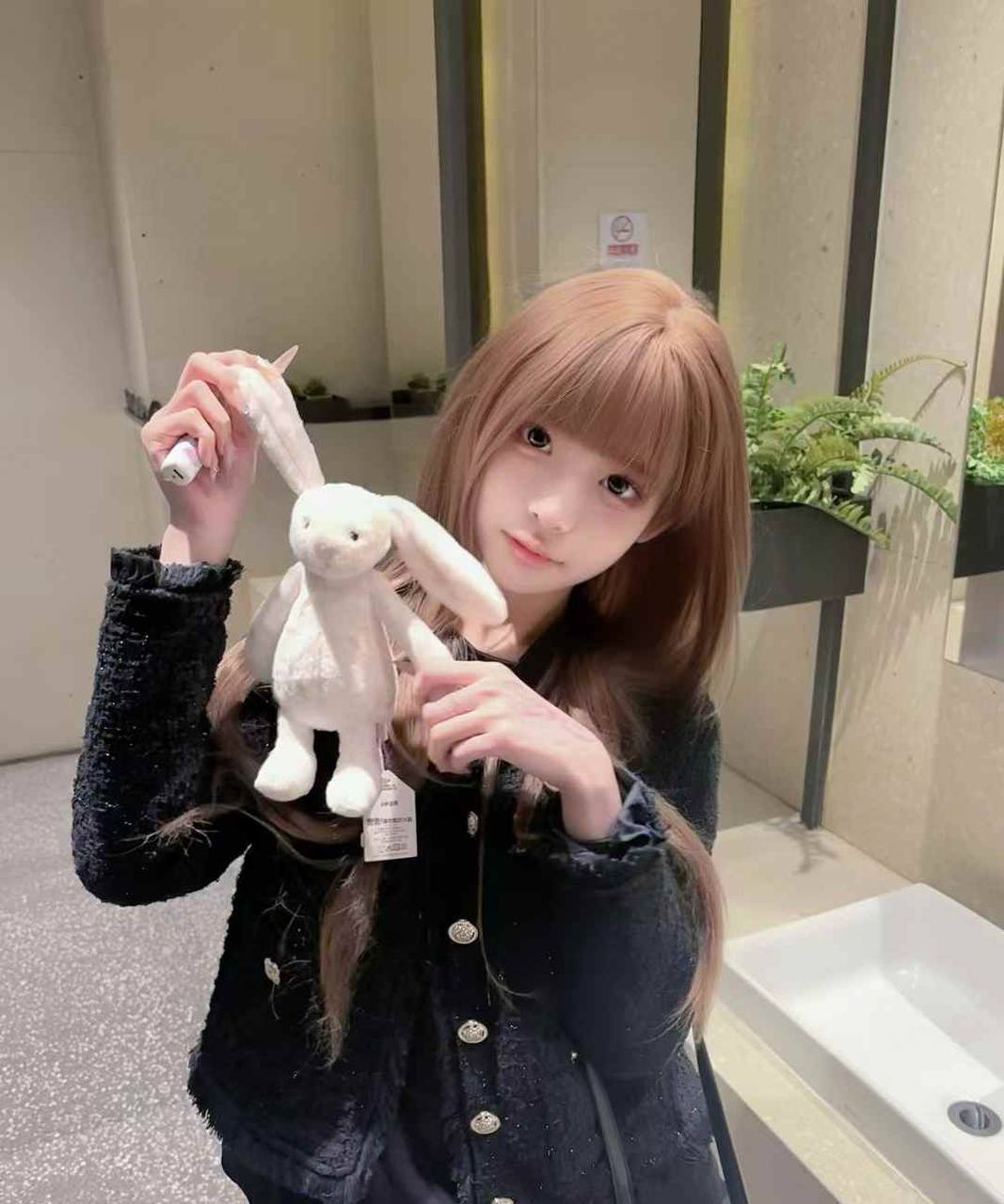 广东 广州 18岁 168cm 81 A杯 学生 嫩身材好 白皮肤好 事少 提供情绪价值 无套:可 口交:否 过夜:可 同居:否 可飞:可 价格:70 特点:嫩身材好 白皮肤好 事少 提供情绪价值