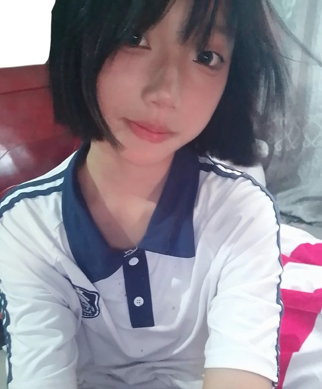 四川 宜宾 18岁 164cm 88 B杯 学生 b粉 年轻 漂亮身材好 抽烟纹身:有抽烟有纹身 SM:是 无套:可 口交:可 过夜:可 同居:否 可飞:能 价格:4 特点:b粉 年轻 漂亮身材好