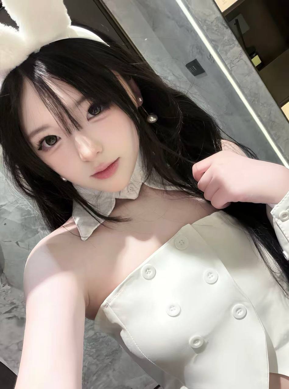 广东 深圳 20岁 161cm 95 C杯 女生 性格温柔 比较可爱 喜欢撒娇 抽烟纹身:无 SM:否 无套:可 口交:可 过夜:可 同居:可 可飞:可 价格:10 特点:性格温柔 比较可爱 喜欢撒娇