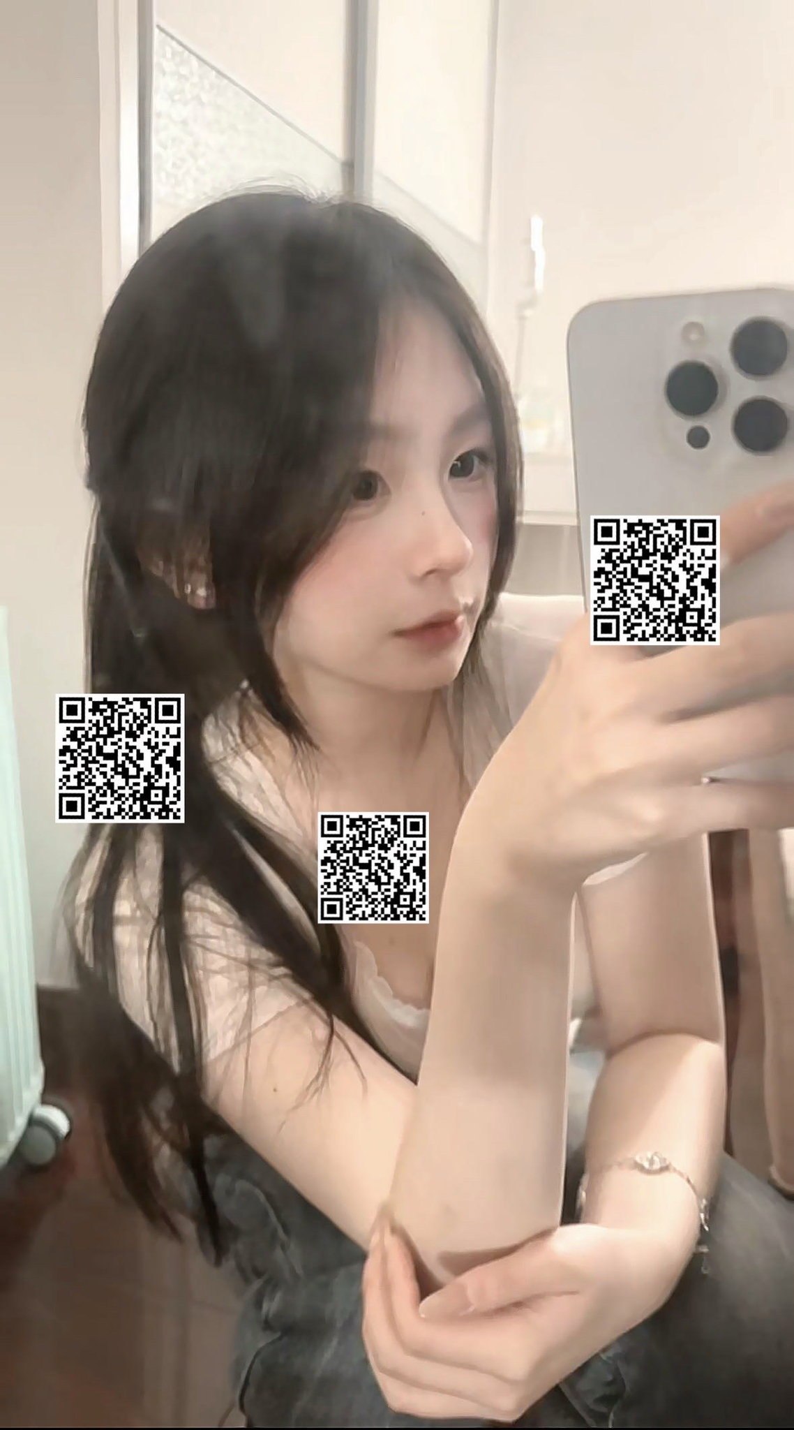 浙江 杭州 19岁 161cm 89 B杯 学生 皮肤白 身体柔软 SM:轻微 无套:否 口交:可 过夜:可 同居:否 可飞:可 价格:12 特点:皮肤白 身体柔软