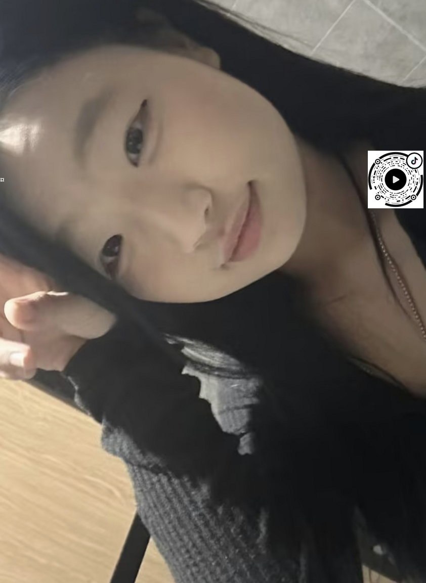 吉林 通化 18岁 167cm 83.5 D杯 学生 身材好,会说好话,懂事,不给你添麻烦,会给你满满情绪价值,脾气很好情绪稳定,乖巧听话 抽烟纹身:有抽烟有纹身 SM:可 无套:可 口交:可 过夜:可 同居:可 可飞:不可 价格:4.5 特点:身材好,会说好话,懂事,不给你添麻烦,会给你满满情绪价值,脾气很好情绪稳定,乖巧听话