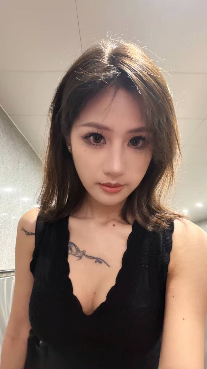 江苏 徐州 22岁 168cm 94 C杯 美甲师 脱毛,娇喘好听,紧,情绪价值提供到位 抽烟纹身:不抽烟有纹身 SM:是 无套:可 口交:可 过夜:可 同居:可 可飞:可 价格:8 特点:脱毛,娇喘好听,紧,情绪价值提供到位