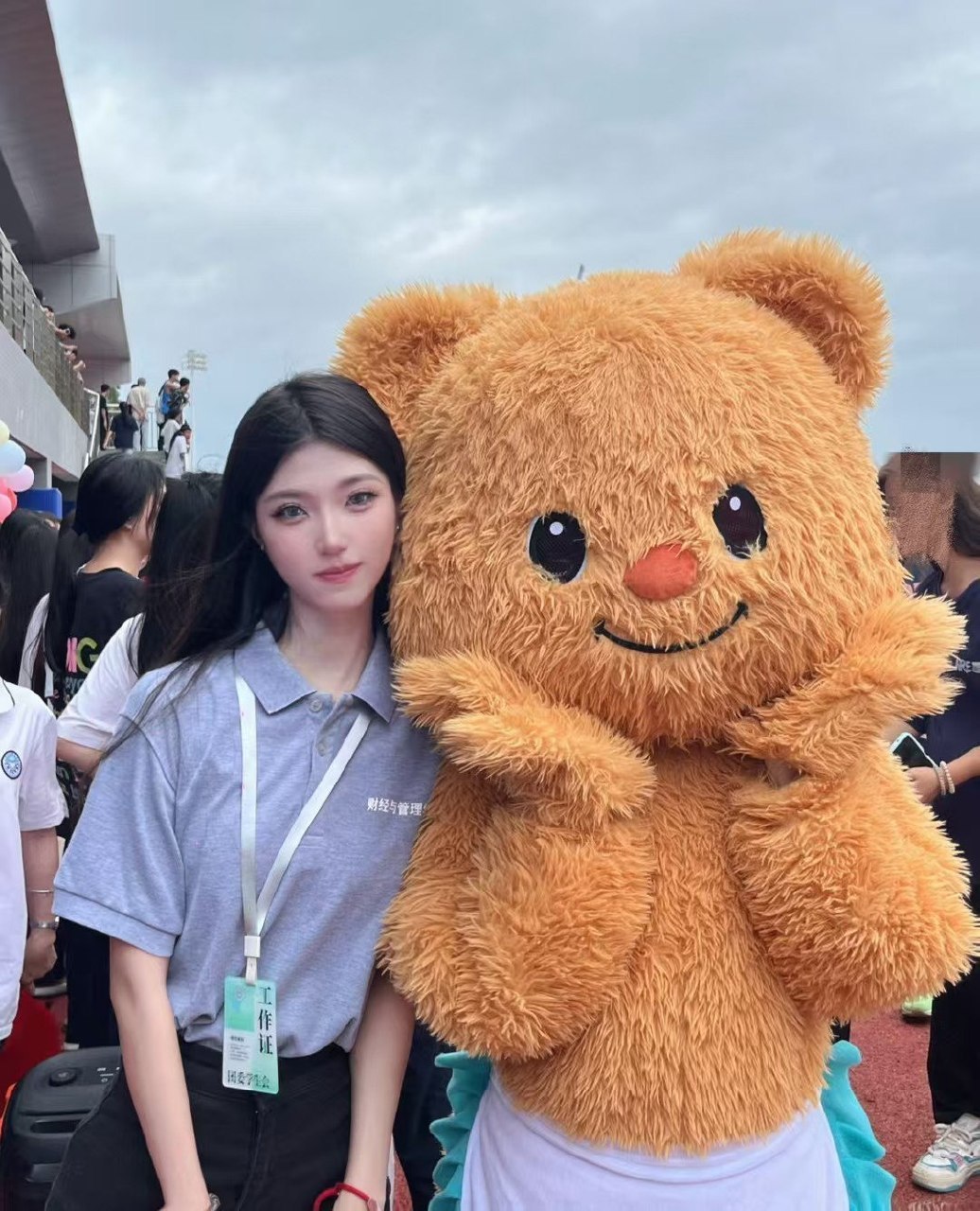 广东 广州 20岁 168cm 96 B杯 学生 听话能提供情绪价值,希望长期 身材好 抽烟纹身:无 SM:否 无套:否 口交:可 过夜:可 同居:否 可飞:可(看情况考虑) 价格:15-30 特点:听话能提供情绪价值,希望长期 身材好