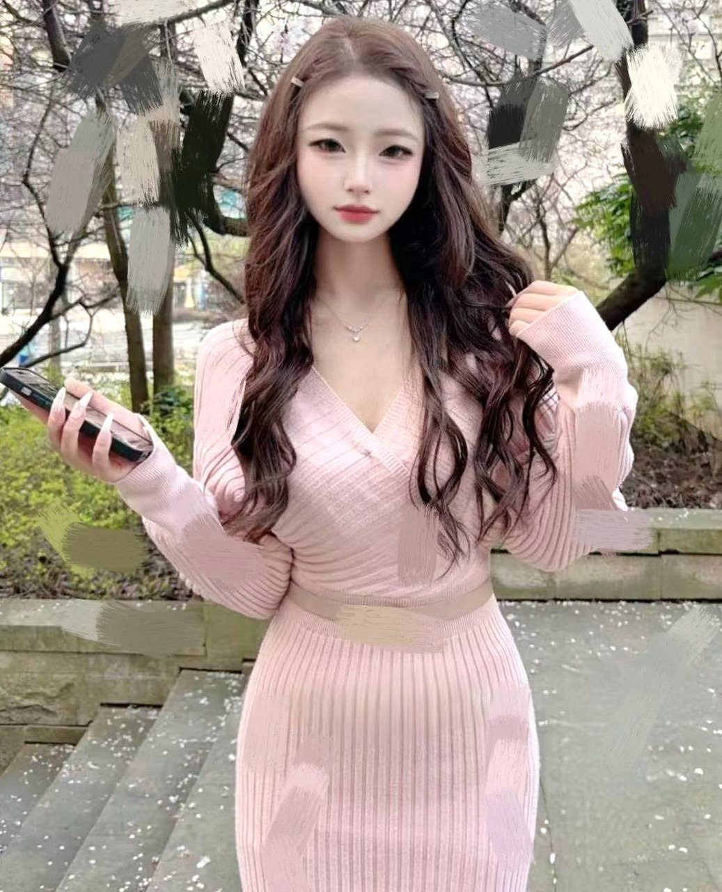 贵州 贵阳 19岁 160cm 90 C杯 工作 年轻,长相甜美,腰细,前凸后翘,胸大,懂事 抽烟纹身:无 SM:可 无套:否 口交:可 过夜:可 同居:可 可飞:省内 价格:4.5 特点:年轻,长相甜美,腰细,前凸后翘,胸大,懂事