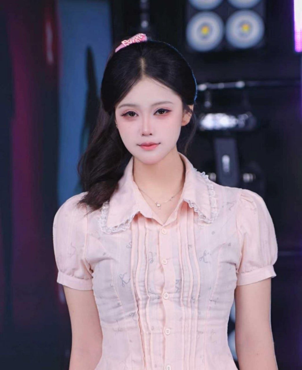 江西 南昌 18岁 168cm 118 学生 刚高考完,玩的开心最好,不图钱,愿意给个小礼物或者吃个饭就可以 抽烟纹身:有抽烟 SM:可 无套:可 口交:可 过夜:否 同居:否 可飞:否 特点:刚高考完,玩的开心最好,不图钱,愿意给个小礼物或者吃个饭就可以