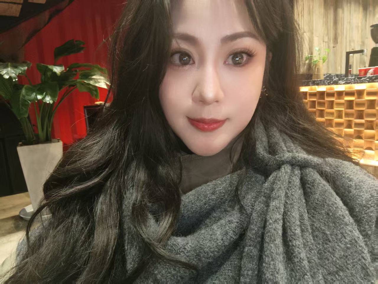 云南 昆明 31岁 163cm 63 C杯 自创业 白 社交少 情绪稳定 可无可内 抽烟纹身:无纹身 SM:是 无套:可 口交:可 过夜:可 同居:考虑 可飞:可,外省,港澳 价格:60 特点:白 社交少 情绪稳定 可无可内
