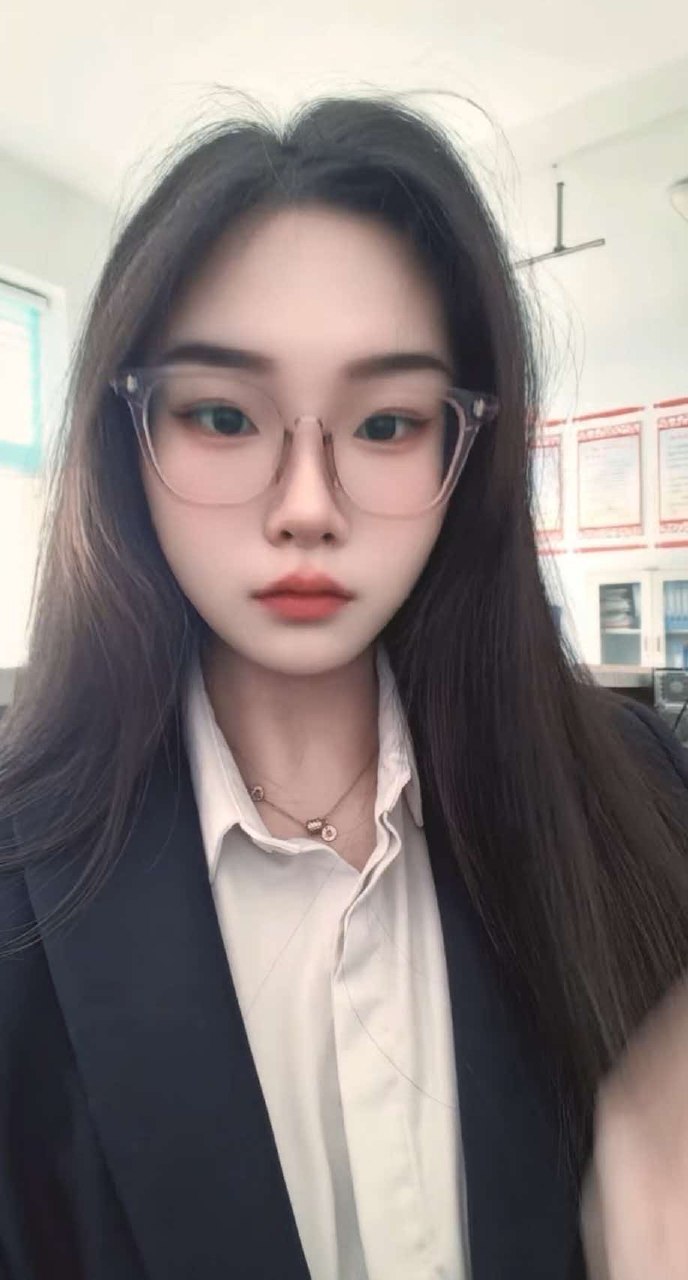 山西 长治 28岁 170cm 135 B杯 体制 反差 SM:否 无套:可 口交:可 过夜:可 同居:否 可飞:时间够可飞 价格:20 特点:反差