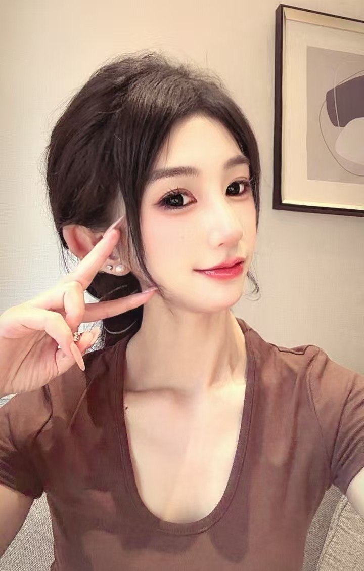 浙江 嘉兴 23岁 167cm 48 B杯 辞职了 新人,嫩,甜美型 SM:否 无套:看情况 口交:看情况 过夜:可 可飞:可 价格:8 特点:新人,嫩,甜美型