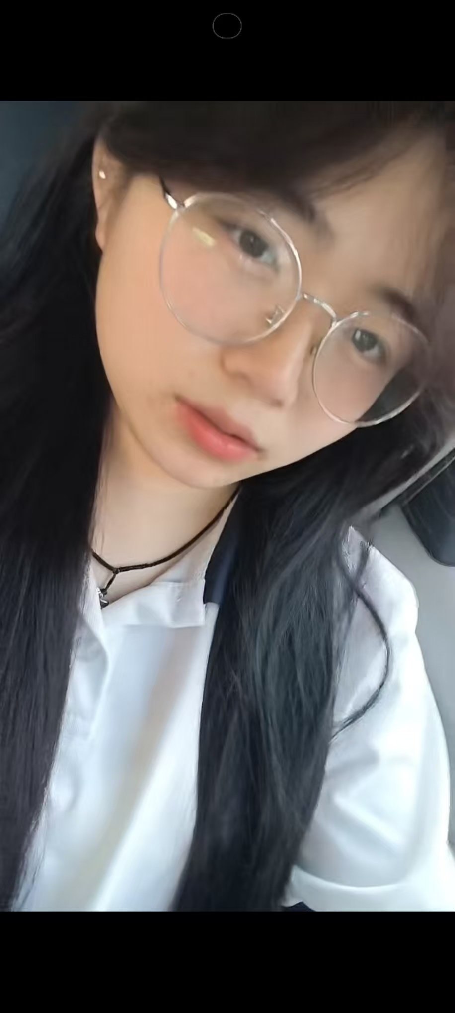 广东 东莞 18岁 163cm 135 B杯 学生 乖巧 听话 懂事 抽烟纹身:无 SM:否 无套:可 口交:否 过夜:否 同居:否 可飞:否 价格:2 特点:乖巧 听话 懂事