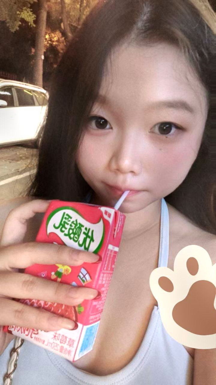 湖南 长沙 19岁 164cm 124 C杯 学生 年轻乖巧,情绪稳定,圈子干净 抽烟纹身:无 可飞:看情况 价格:3 特点:年轻乖巧,情绪稳定,圈子干净