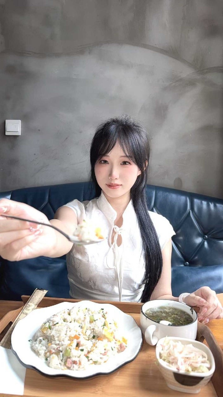 广东 广州 26岁 159cm 98 B杯 工作 情绪稳定不会乱发脾气,不会无理取闹,稳重,温柔活泼简单真诚 皮肤白嫩 前不凸后翘 喜欢舞蹈 抽烟纹身:无 SM:否 无套:可 口交:否 过夜:可 同居:否 可飞:否 仅限本地 价格:20 特点:情绪稳定不会乱发脾气,不会无理取闹,稳重,温柔活泼简单真诚 皮肤白嫩 前不凸后翘 喜欢舞蹈