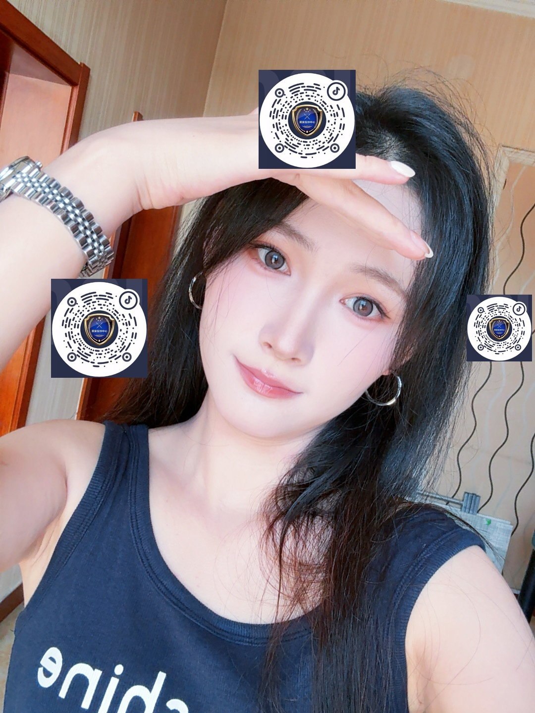 山西 临汾 23岁 165cm 103 A杯 客服 性格好,听话 抽烟纹身:不抽烟有纹身 SM:否 无套:可 口交:可 过夜:可 同居:可 可飞:可 价格:6-9 特点:性格好,听话