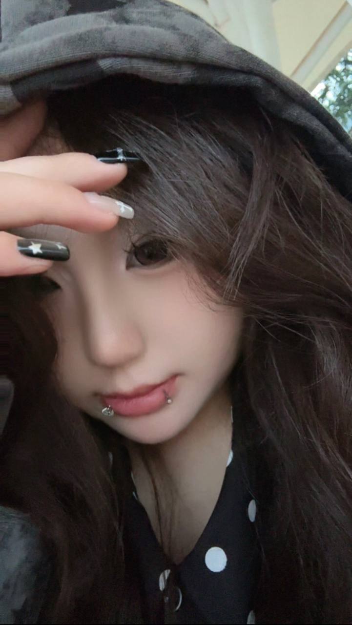 云南 安宁 19岁 160cm 119 C杯 学生 听话 乖巧 说什么做什么 提供情绪价值 抽烟纹身:不抽烟无纹身 SM:是 无套:否 口交:否 过夜:可 同居:否 可飞:不 价格:3 特点:听话 乖巧 说什么做什么 提供情绪价值