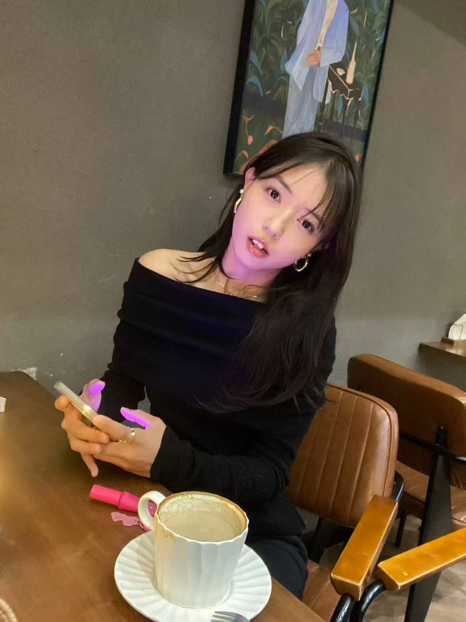 江西 赣州 22岁 168cm 47 B杯 工作 乖巧,反差一些,运动,亲和力强,给予相应情绪价值 抽烟纹身:无 SM:否 无套:可 口交:否 过夜:可 同居:可 可飞:可 价格:10 特点:乖巧,反差一些,运动,亲和力强,给予相应情绪价值
