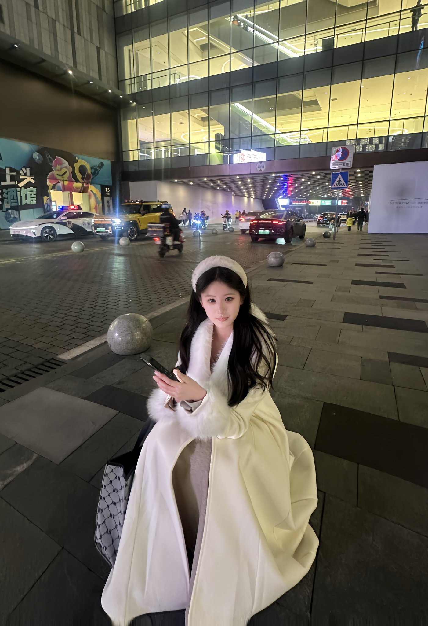 四川 成都 165cm 100 B杯 懂事听话配合度高,妈生脸长的好看,可以御姐可萝莉,声音好听,提供情绪价值 抽烟纹身:无 SM:是 无套:可 口交:可 过夜:可 可飞:可 价格:3 特点:懂事听话配合度高,妈生脸长的好看,可以御姐可萝莉,声音好听,提供情绪价值
