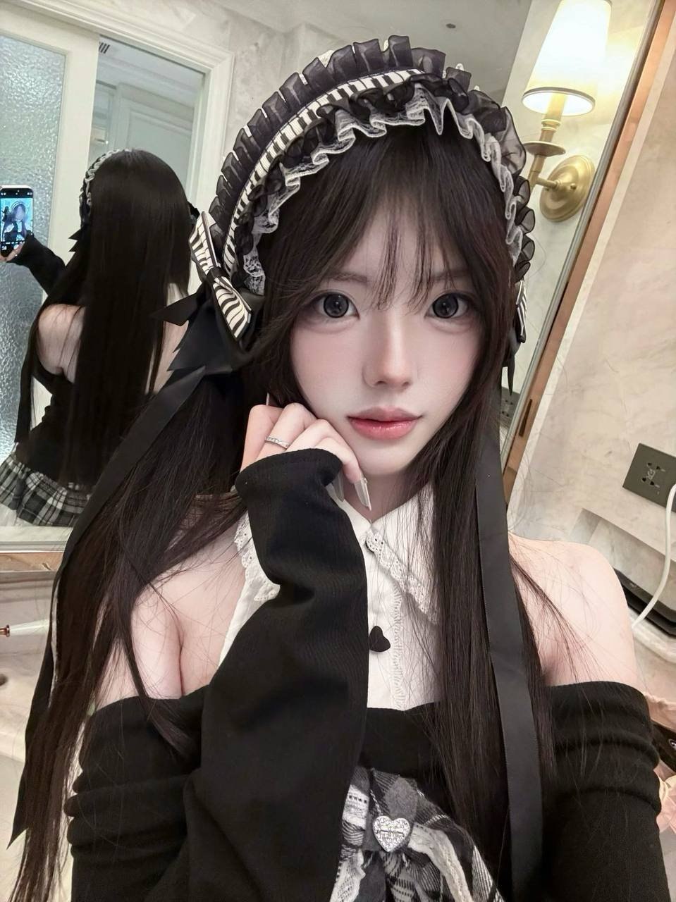 江西 南昌 20岁 167cm 88 B杯 学生 双商在线 情绪价值足 声音甜 原生脸白小纯 白幼瘦 比例好 会潜水 抽烟纹身:无 SM:轻度SM可 无套:否 口交:可 过夜:可 同居:可 可飞:可外省,安全国家 价格:18 特点:双商在线 情绪价值足 声音甜 原生脸白小纯 白幼瘦 比例好 会潜水