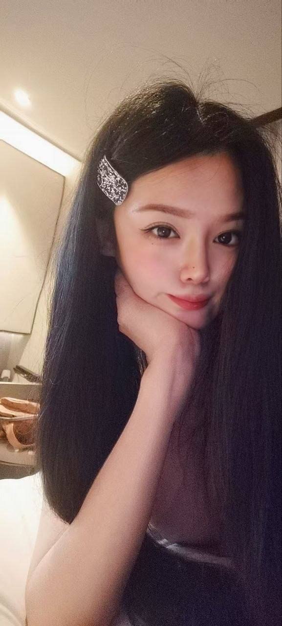 江苏 徐州 25岁 165cm 93 B杯 文职 抽烟纹身:无 SM:否 无套:否 口交:可 过夜:可 同居:否 可飞:可 价格:16