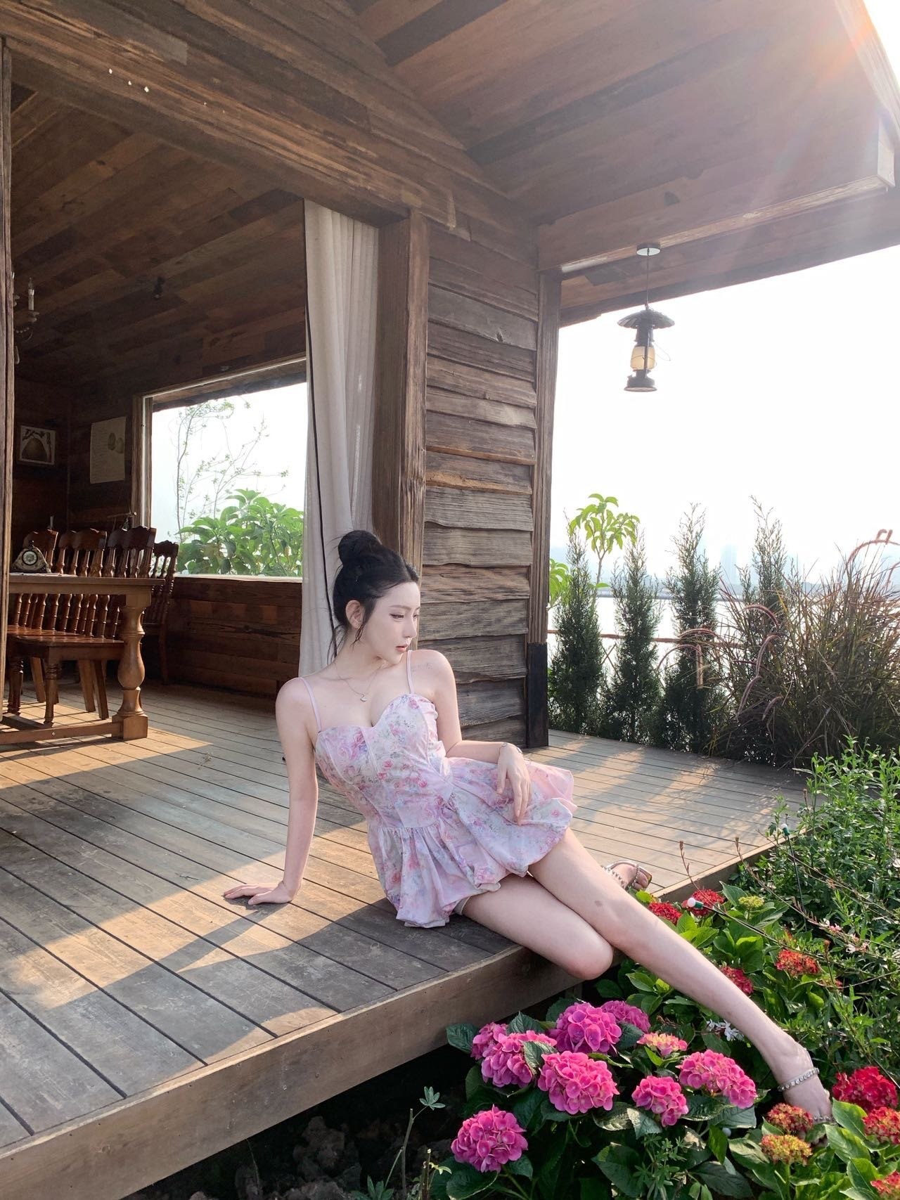 福建 厦门 22岁 165cm 100 D杯 主播 新人,胸大真 肤白 SM:否 无套:可 口交:可 过夜:可 可飞:可 价格:15 特点:新人,胸大真 肤白