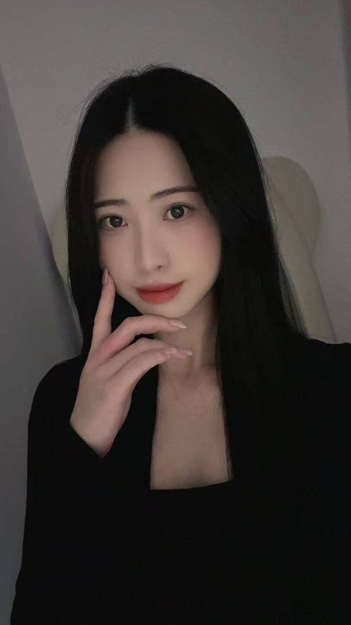 福建 福州 26岁 163cm 105 B杯 工作 会给情绪价值,五年没有性生活 抽烟纹身:无 SM:否 无套:可 口交:可 过夜:可 同居:否 可飞:可,不接受福建、广西、贵州、云南、甘肃、江西 价格:35 特点:会给情绪价值,五年没有性生活