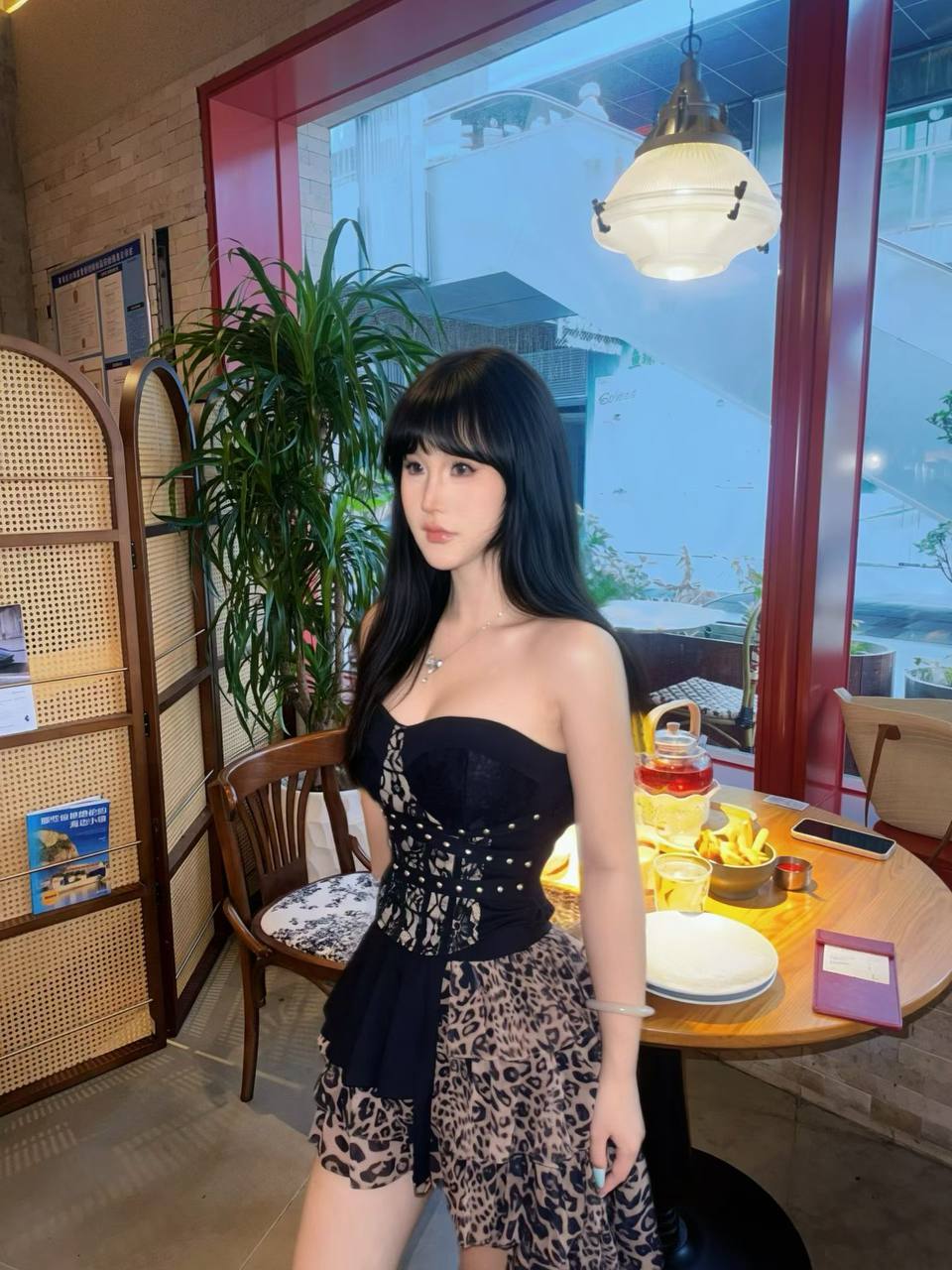 江西 南昌 24岁 162cm 90 B杯 工作 听话,配合度高 抽烟纹身:无 SM:否 无套:可 过夜:可 同居:可 可飞:可 价格:6-20 特点:听话,配合度高