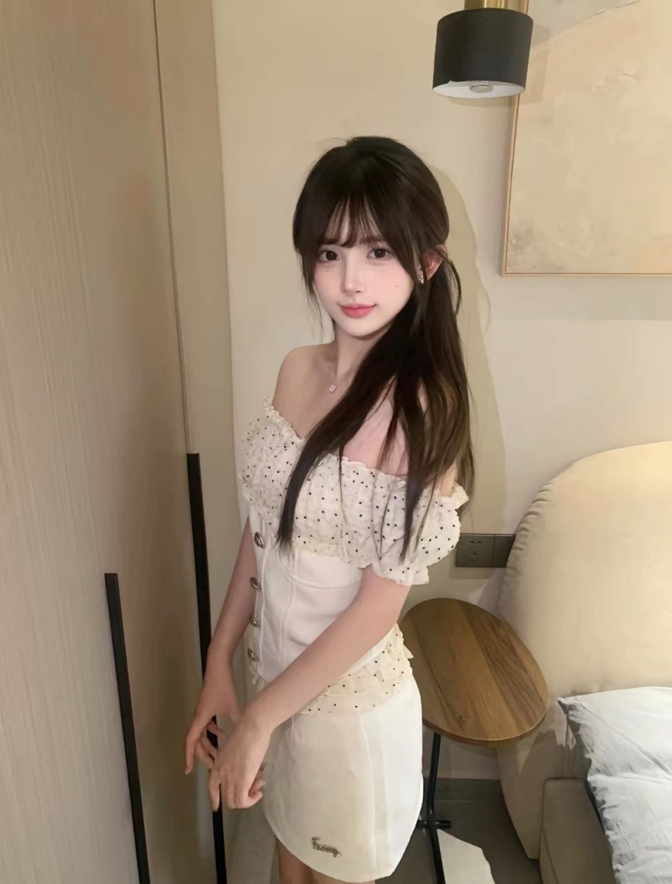 四川 成都 19岁 170cm 96 B杯 学生 成都大学在读 清纯网红 真实兼职 性格温柔 声音甜美 颜值天花板 抽烟纹身:无 SM:否 无套:可 口交:可 过夜:可 同居:否 可飞:否 价格:7 特点:成都大学在读 清纯网红 真实兼职 性格温柔 声音甜美 颜值天花板