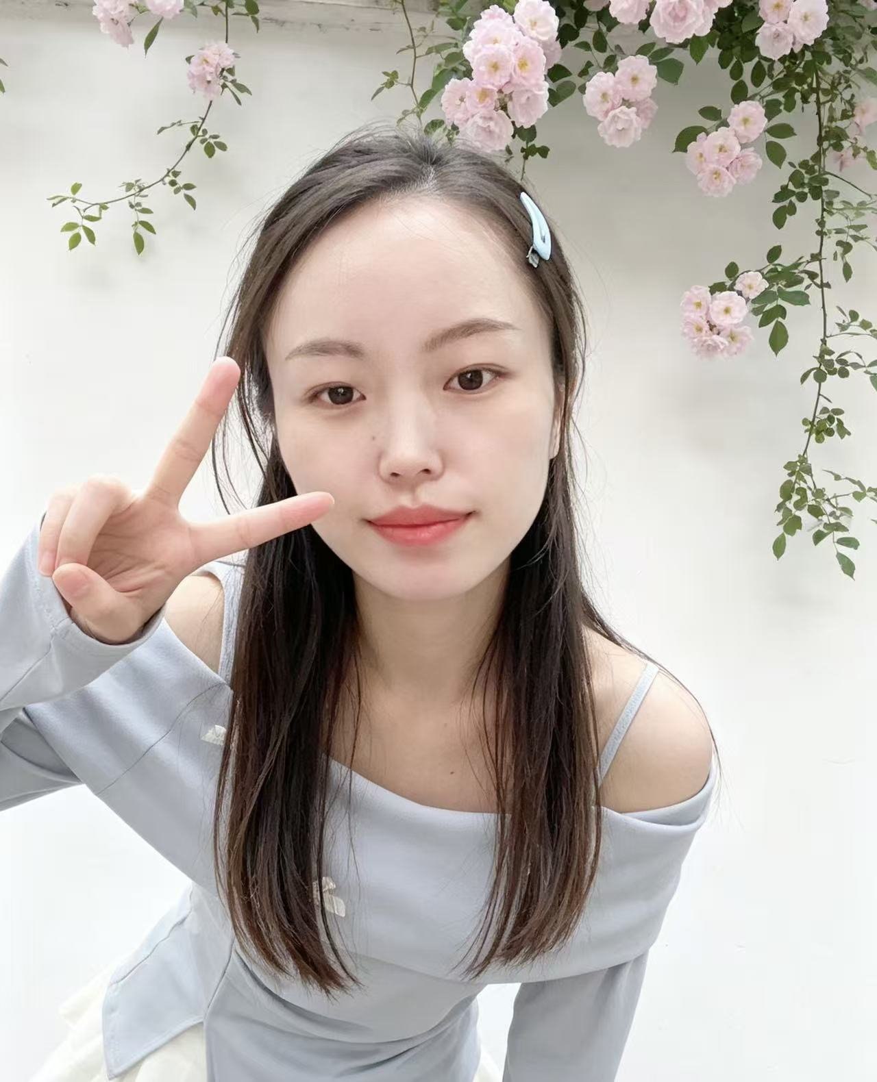 河南 洛阳 32岁 160cm 80 B杯 移动客服 温柔听话 敏感体质 紧致 抽烟纹身:无 SM:否 无套:可 口交:可 过夜:可 同居:否 可飞:可 价格:6 特点:温柔听话 敏感体质 紧致