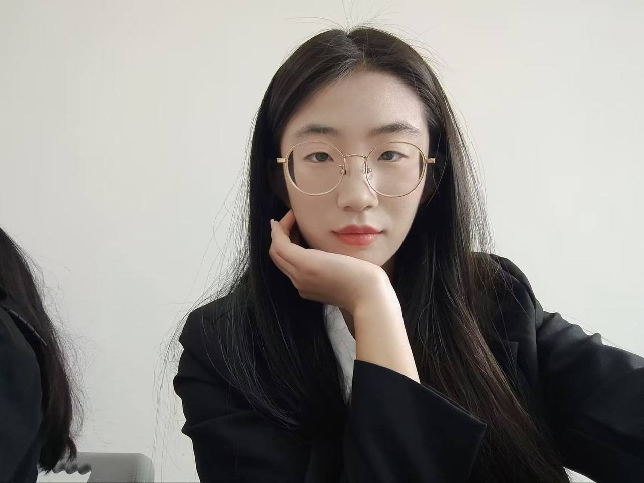 广东 东莞 21岁 160cm 85 B杯 学生 拿过奖学金,温柔,听话 抽烟纹身:无 SM:可 无套:可 口交:可 过夜:可 同居:否 可飞:否,港可,外国2027年后半年及以后可 价格:10 特点:拿过奖学金,温柔,听话