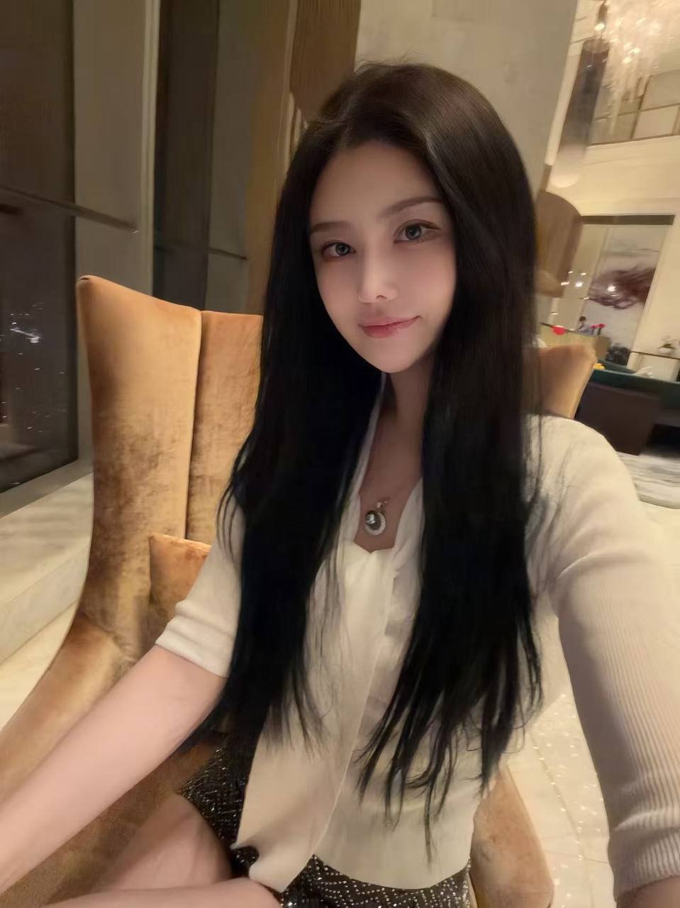 山东 济南 25岁 172cm 105 C杯 工作 腿长 皮肤白 活好 水多 SM:否 无套:否 口交:可 过夜:可 同居:可 可飞:能 价格:10 特点:腿长 皮肤白 活好 水多