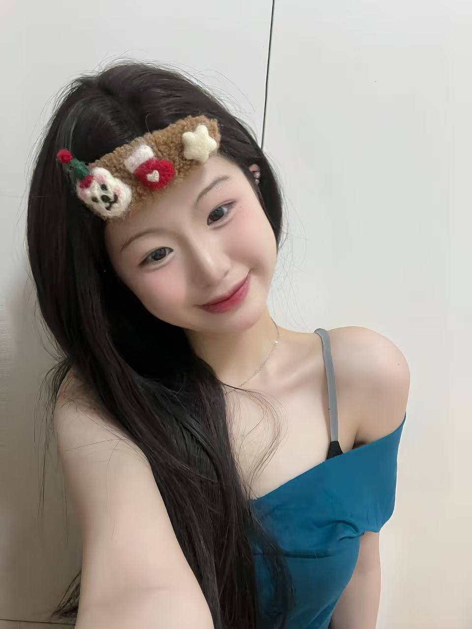 广东 广州 18岁 158cm 95 A杯 休学 没有 SM:否 无套:否 口交:否 过夜:可 可飞:能 价格:10 特点:没有