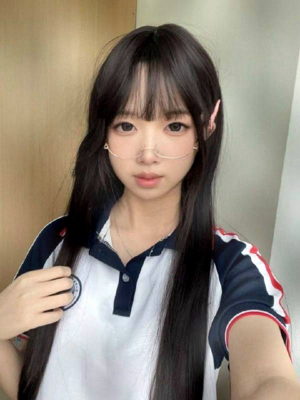 广东 东莞 18岁 172cm 93 都还可以 SM:是 无套:可 口交:可 过夜:可 同居:可 可飞:可,广东湛江、东莞,可去港/澳 价格:6 特点:都还可以