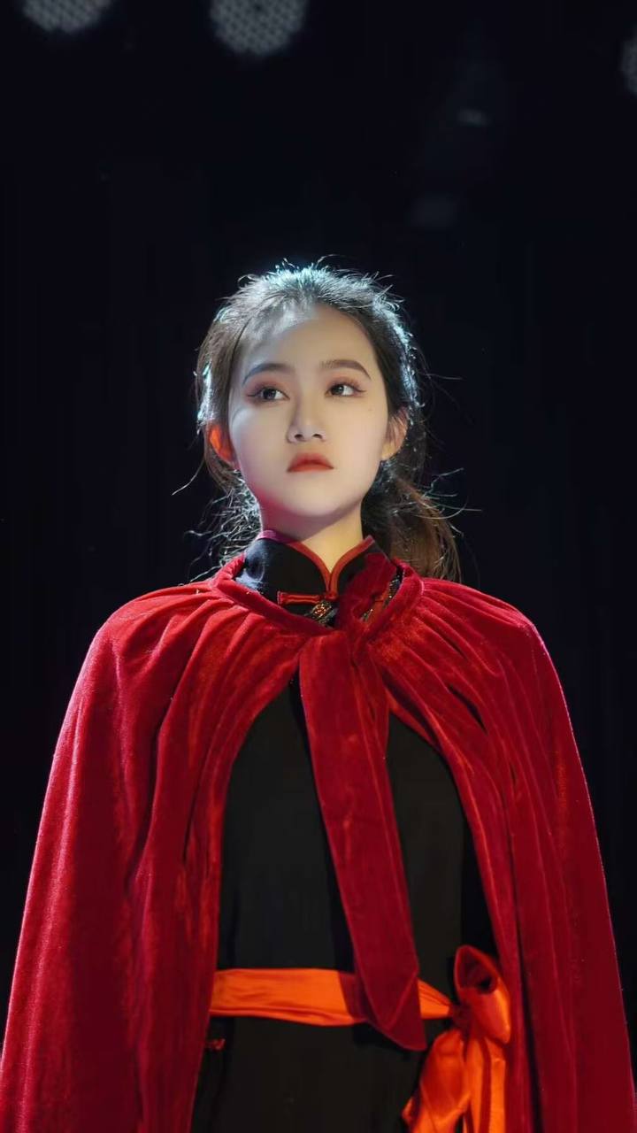 四川 成都 23岁 170cm 108 D杯 学生 身材好 SM接受度高 第一次小 影视表演 唱歌跳舞 情商高 模特 商务精通 抽烟纹身:有抽烟有纹身 SM:可 无套:可 口交:可 过夜:可 同居:否 可飞:最好不要 价格:10 特点:身材好 SM接受度高 第一次小 影视表演 唱歌跳舞 情商高 模特 商务精通