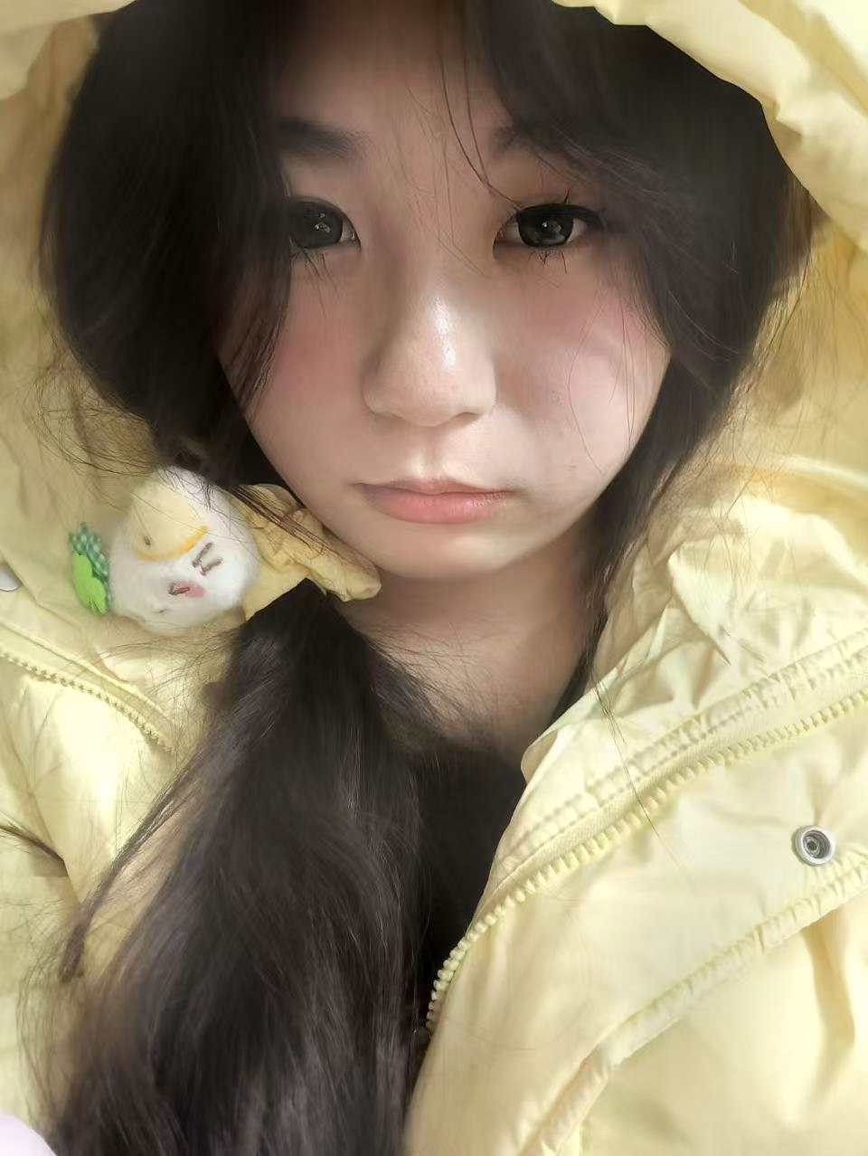 江苏 南京 19岁 158cm 130 C杯 学生 可爱反差m 抽烟纹身:无 SM:是 无套:否 口交:可 过夜:可 同居:否 可飞:省内 价格:10 特点:可爱反差m