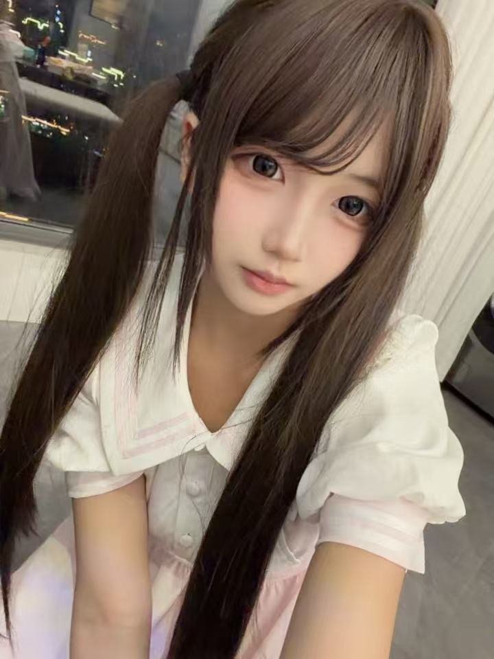福建 莆田 18岁 155cm 80 A杯 学生 听话乖巧 配合度高 抽烟纹身:不抽烟无纹身 SM:是 无套:可 口交:可 过夜:可 同居:否 可飞:能 价格:8 特点:听话乖巧 配合度高