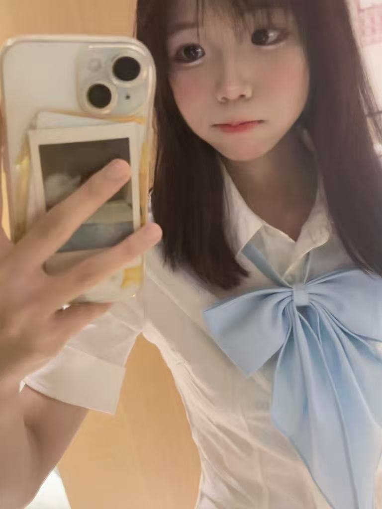 福建 福州 18岁 160cm 82 A杯 学生 听话乖巧 可颜射 可吞精 会喷水 水娃 讲话逗 抽烟纹身:抽烟无纹身 SM:是 无套:否 口交:可 过夜:可 同居:可 可飞:可 价格:3 特点:听话乖巧 可颜射 可吞精 会喷水 水娃 讲话逗