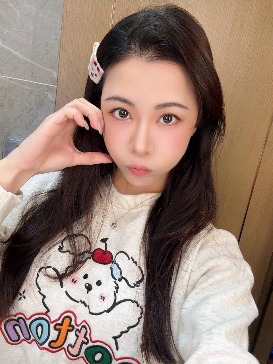 广东 广州 23岁 162cm 94 C杯 舞蹈 高尔夫、会跳舞 娇小乖巧温柔爱撒娇 性格好无整容素颜也好看能粤语沟通 抽烟纹身:无 SM:轻微 无套:否 口交:可 过夜:可 同居:可 可飞:可 出国可 价格:40 特点:高尔夫、会跳舞 娇小乖巧温柔爱撒娇 性格好无整容素颜也好看能粤语沟通