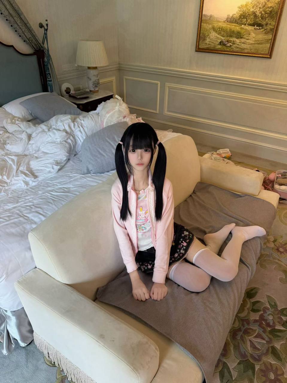 广东 广州 18岁 168cm 80 C杯 学生 艺术生舞蹈生年纪小会说话情商高 抽烟纹身:无 SM:是 无套:可 口交:可 过夜:可 同居:可 可飞:可 价格:20 特点:艺术生舞蹈生年纪小会说话情商高