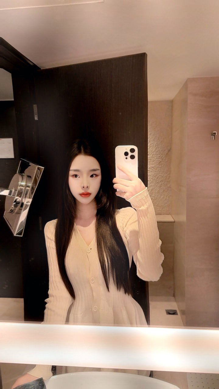 广东 深圳 25岁 163cm 99 C杯 学生 身材好,漂亮,皮肤白嫩,会提供情绪价值,性格好,听话 抽烟纹身:无 SM:是 无套:否 口交:可 过夜:可 同居:否 可飞:可 价格:6-15 特点:身材好,漂亮,皮肤白嫩,会提供情绪价值,性格好,听话