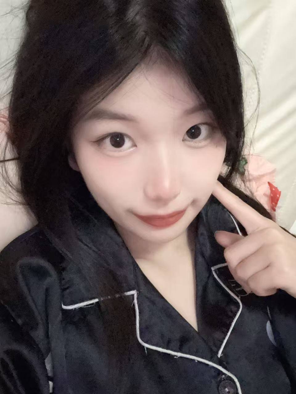 安徽 安庆 24岁 161cm 84 A杯 人事 事少听话 抽烟纹身:无 SM:否 无套:否 口交:否 过夜:可 同居:否 可飞:可 价格:8 特点:事少听话