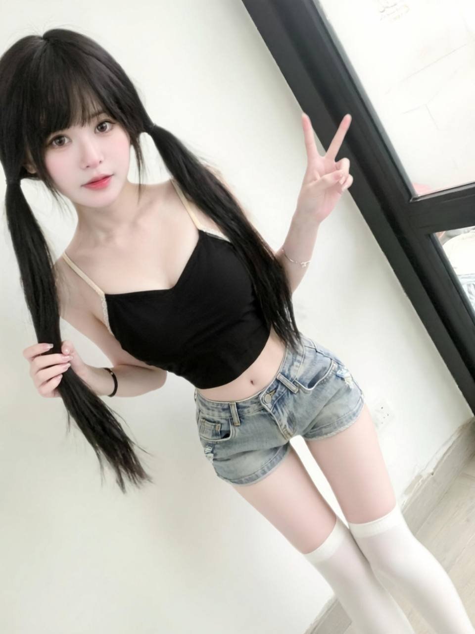 浙江 杭州 21岁 164cm 88 C杯 学生 SM:否 无套:否 口交:可 过夜:可 同居:可 可飞:可
