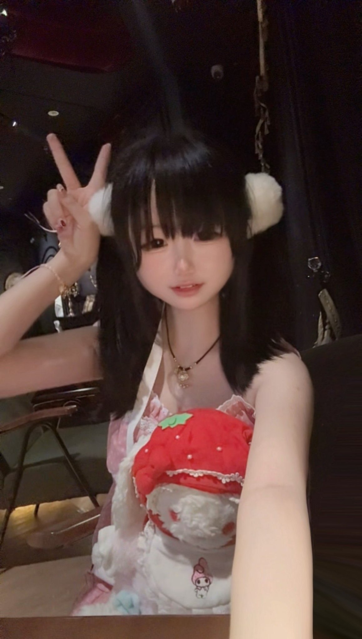浙江 杭州 18岁 159cm 88 B杯 自由职业 萝莉女儿服 年轻干净会叫爸爸粘人脾气好 抽烟纹身:无 SM:否 无套:可 口交:可 过夜:可 同居:可 可飞:可 价格:30 特点:萝莉女儿服 年轻干净会叫爸爸粘人脾气好
