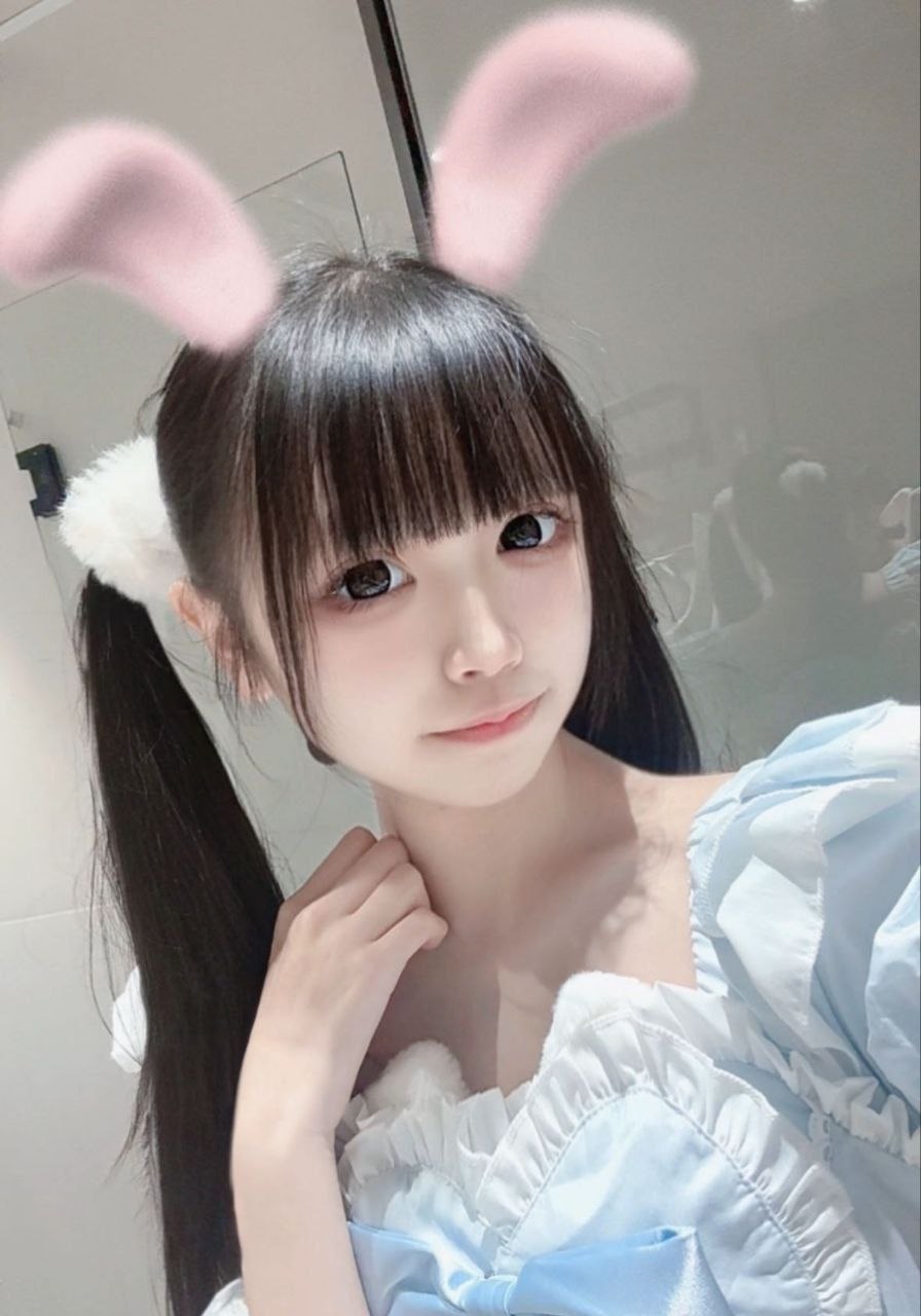 广西 贺州 18岁 166cm 90 A杯 自由 平时喜欢走luoli线,当然少御也可以,想要我漂漂亮亮就要疼爱我 SM:是 无套:否 口交:可 过夜:可 可飞:可 价格:22 特点:平时喜欢走luoli线,当然少御也可以,想要我漂漂亮亮就要疼爱我