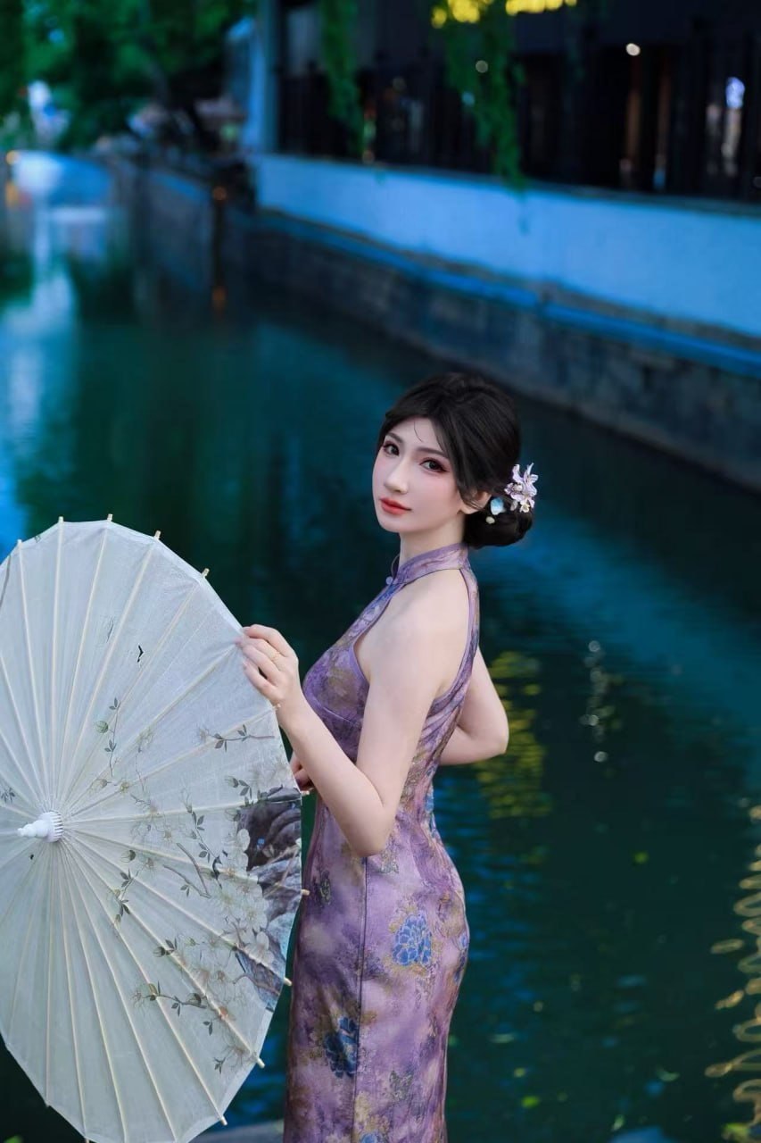 广东 深圳 28岁 169cm 51.5 C杯 工作 可甜可御,身材比例好,肤白貌美水多 抽烟纹身:无 SM:否 无套:否 口交:可 过夜:可 同居:否 可飞:能 价格:10 特点:可甜可御,身材比例好,肤白貌美水多