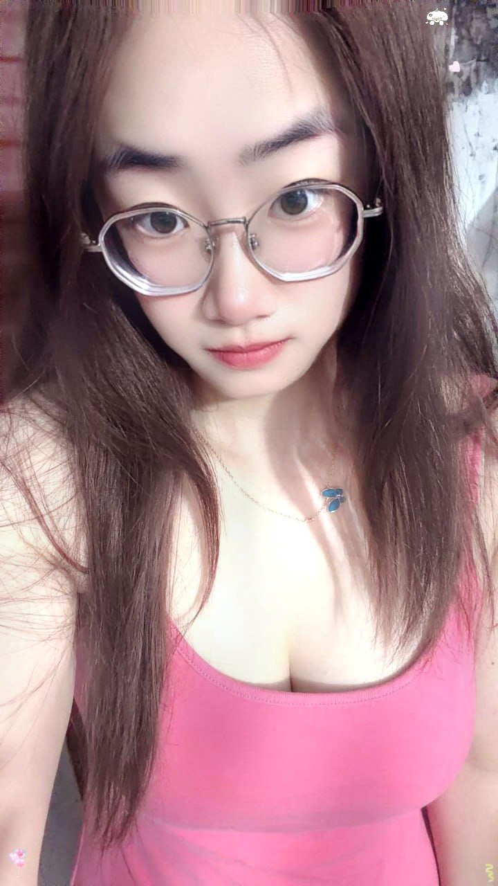山东 烟台 25岁 162cm 112 C杯 工作 活泼开朗,善解人意 抽烟纹身:无纹身 SM:是 无套:可 口交:可 过夜:可 同居:否 可飞:可 价格:6 特点:活泼开朗,善解人意