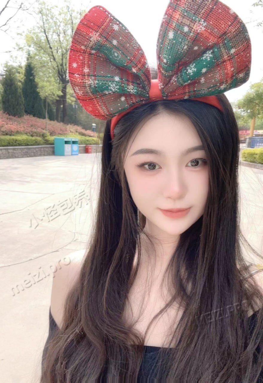 浙江杭州包养信息：23岁学生妹，170cm身高110斤，D杯，性格好有趣能说会道温柔体贴。希望遇到真诚金主短期陪伴，可过夜可外省可口交，不接受无套不接受SM。零花钱期望三天1.4万，真实资料，提前商量出发。