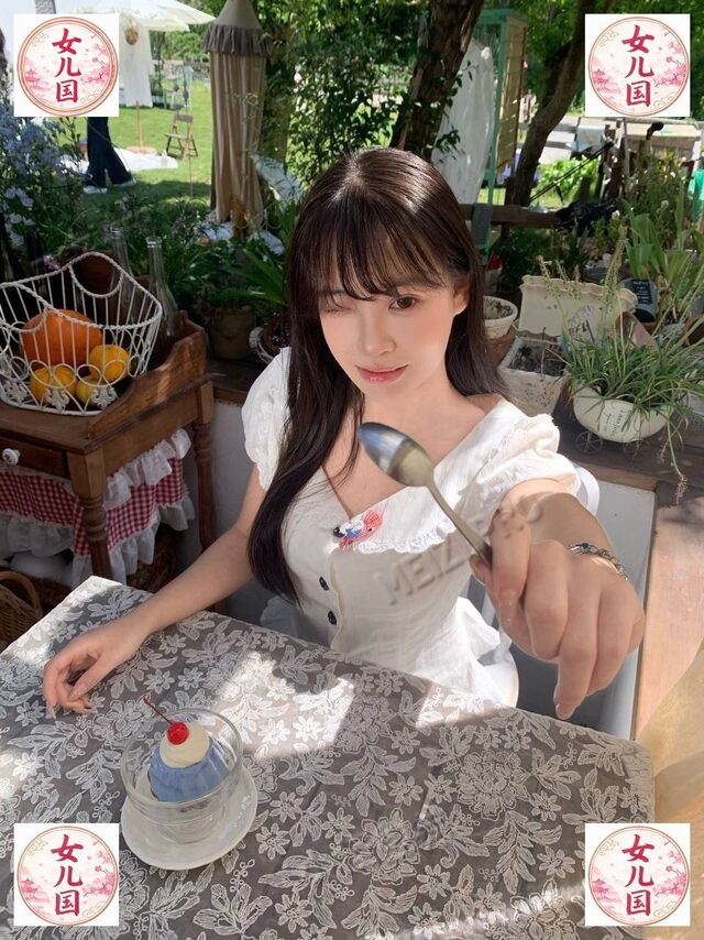 江苏 苏州 18岁 155cm 79 B杯 实习律师